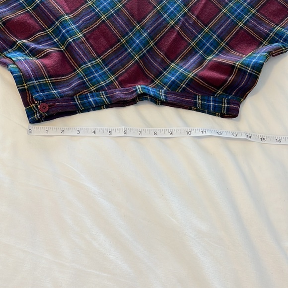 Vintage wool plaid skirt. Size medium. Excellent condition. Circle skirt. Soft - Picture 4 of 7